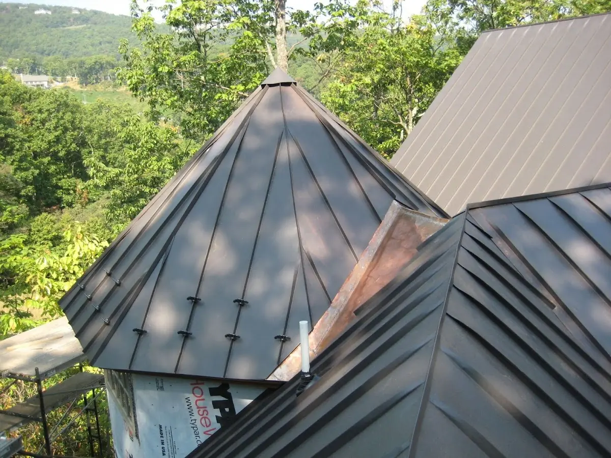 Professional Roof Tarp Installation by Craftsman Roofing in Murphy